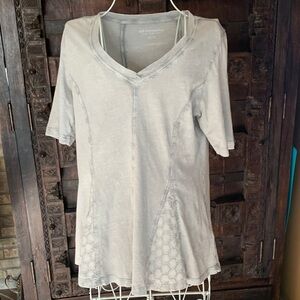 Soft Surroundings Women's Light Gray Short Sleeve Top